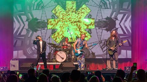 red not chili peppers tribute band energizes the crowd with a live music concert at stratton resort