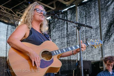 Erin Harkes Hark Live Music at Stratton